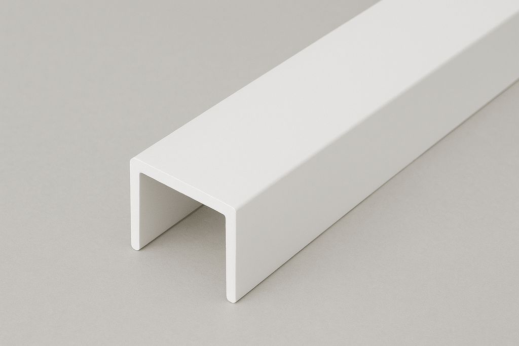 Professioneel PVC Profiel voor Strakke en Duurzame Afwerking– Nova-Fix